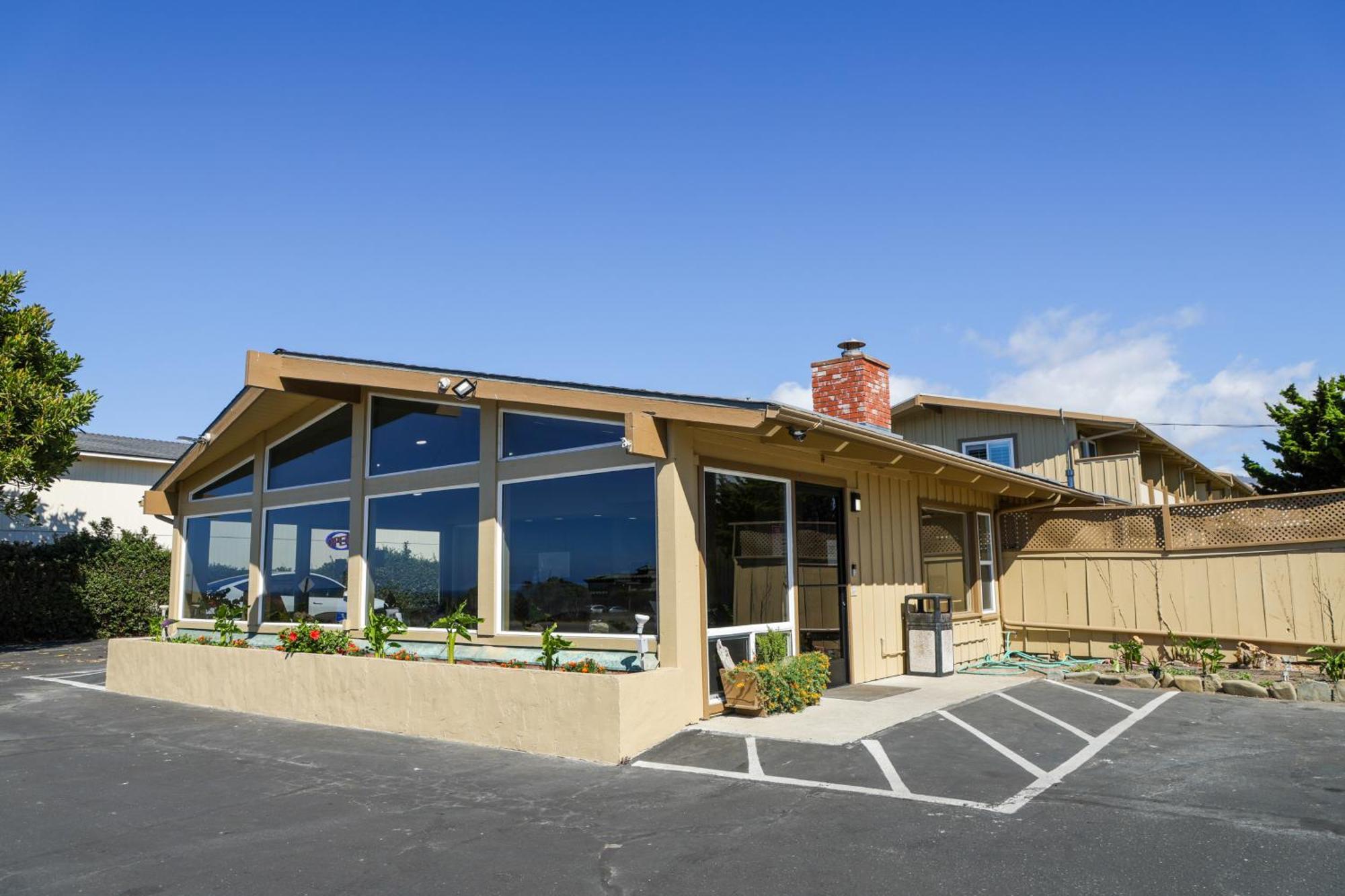 Silver Surf Motel San Simeon Exterior foto